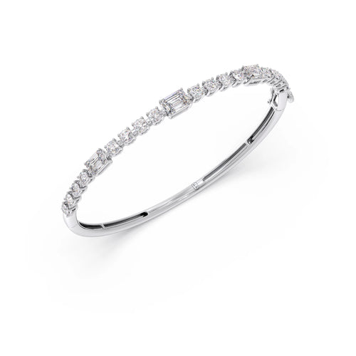 Classic Emerald and Round Cut Diamond Bracelet