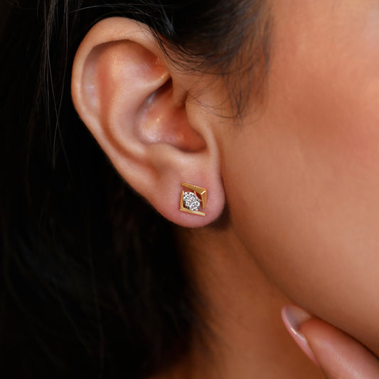 Kinetic Square Diamond Stud Earrings - MQ