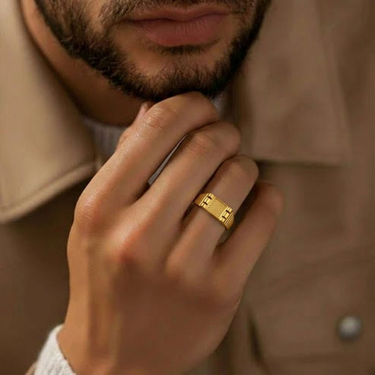 Aurex Signet Fusion Gold Men's Ring - MQ_AI