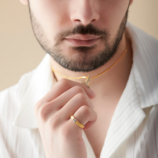 Modern Flat Band with Round Diamond - MQ