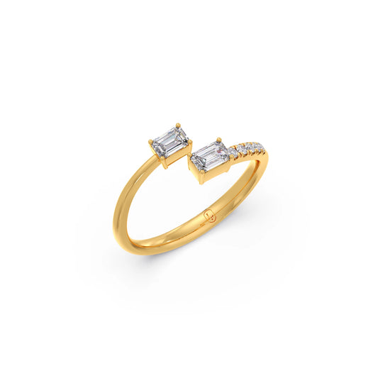 0.34ct Emerald & Round Diamond Toi et Moi Ring - Yellow