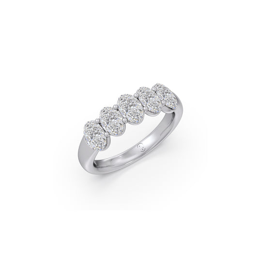 Sparkling Oval Cut Diamond Ring - White